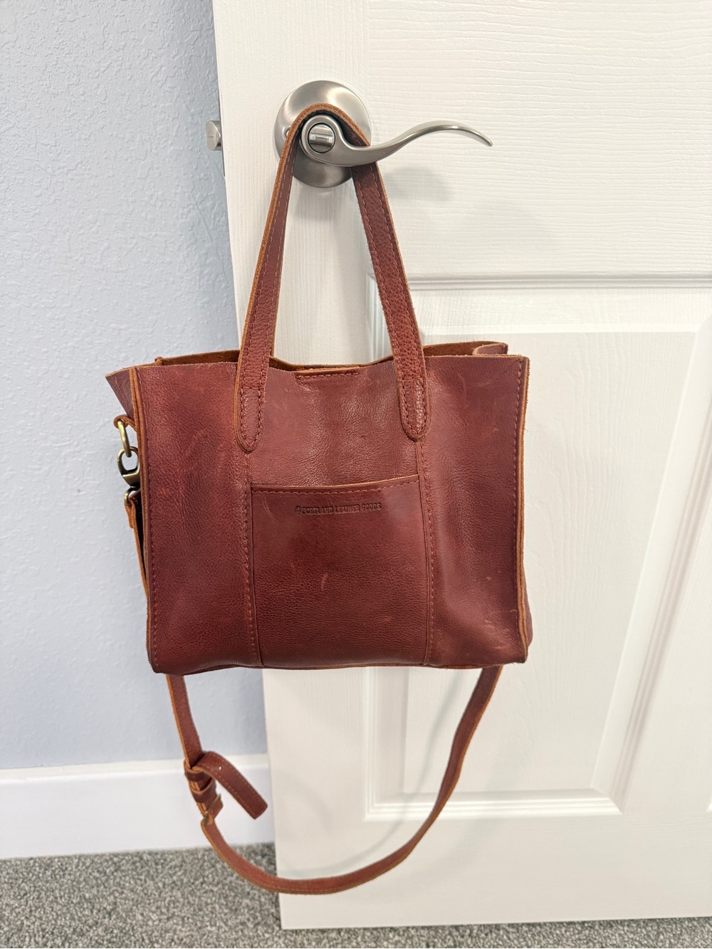 Portland Leather Lola Nutmeg Crossbody Tote Classic